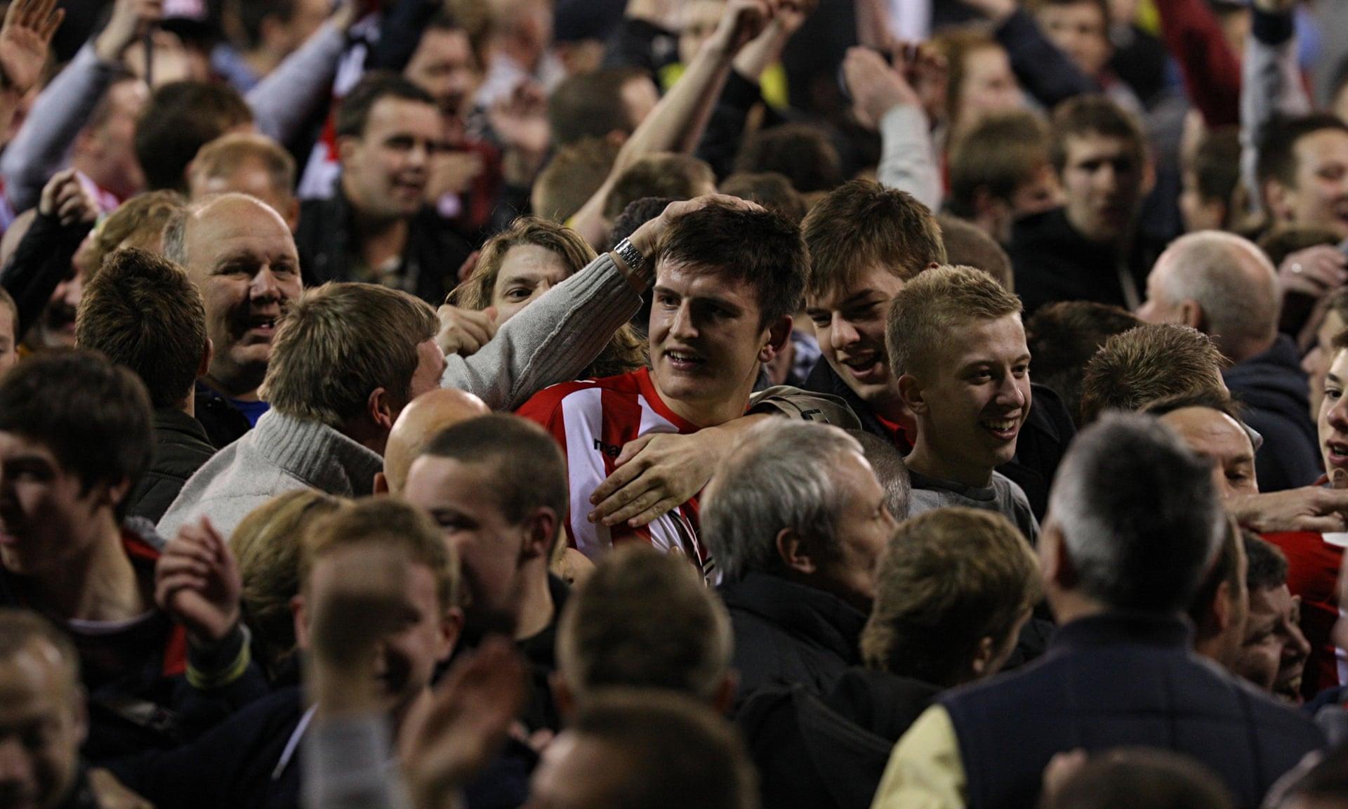 成为球队左 成为球队左